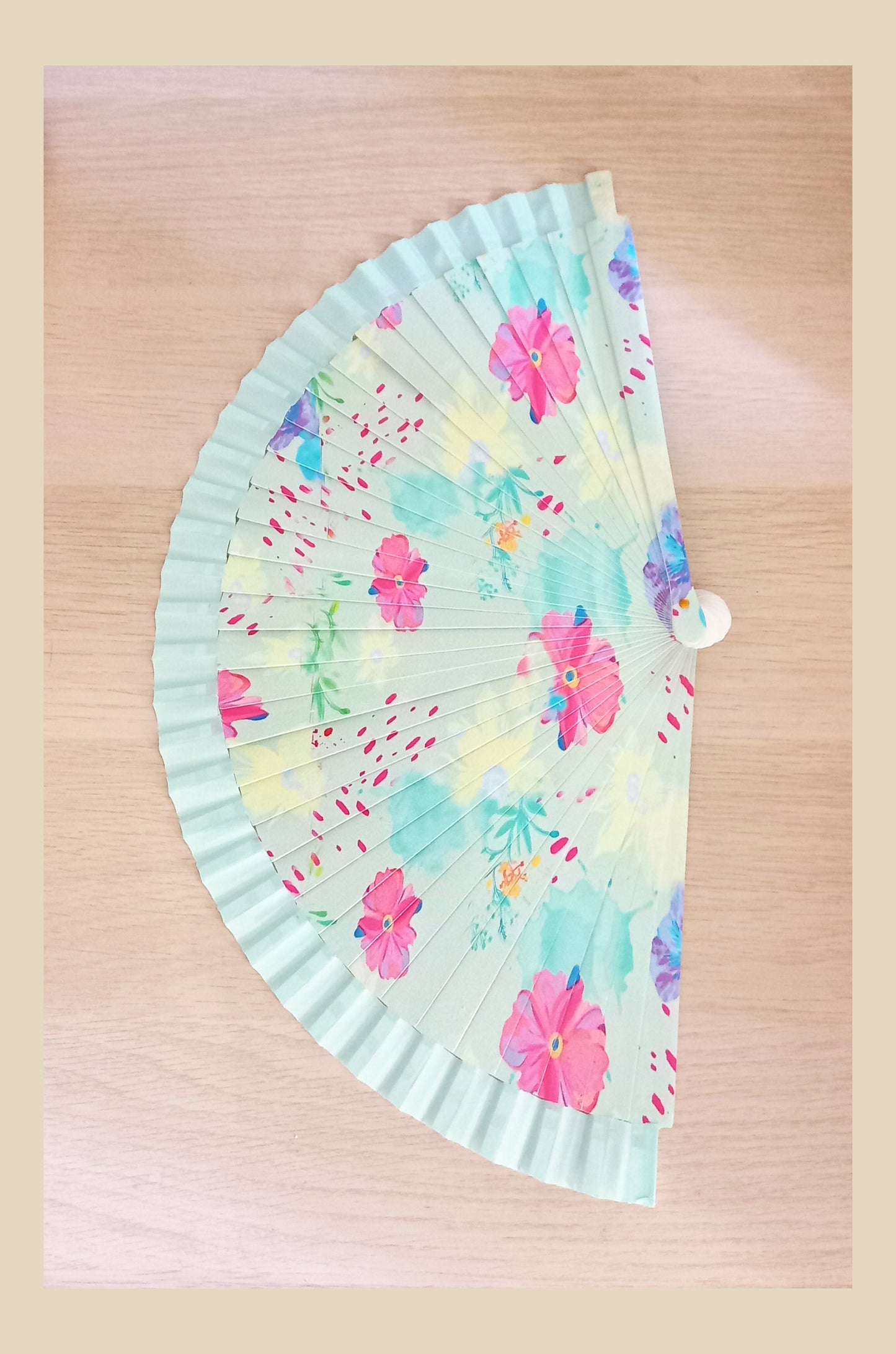 Abanico madera Flores