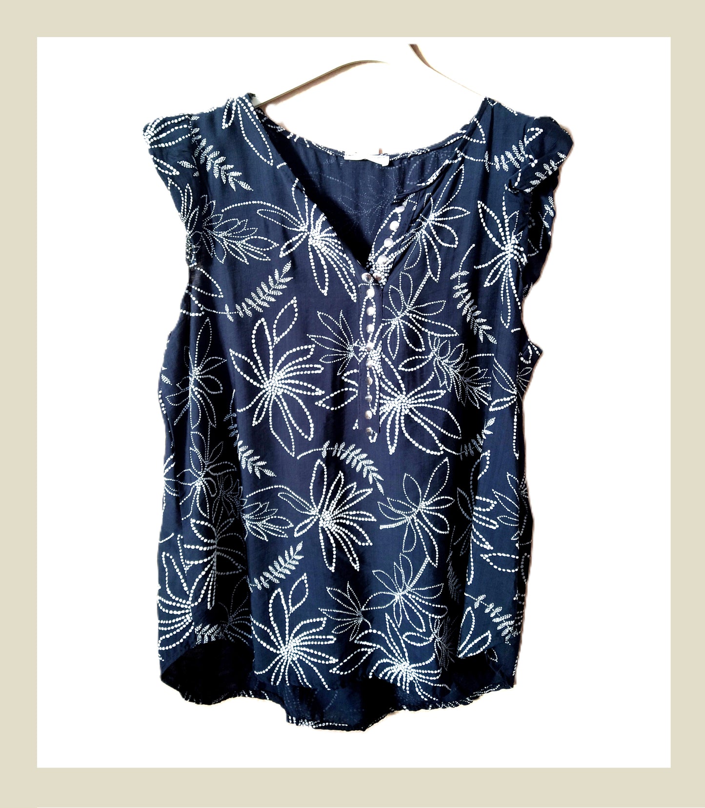 Blusa estampado hojas