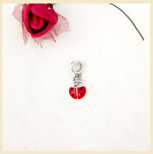 Charm Mariquita roja plata