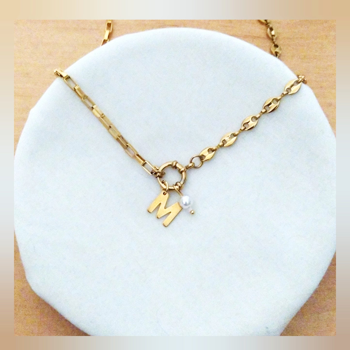 Collar Inicial perla acero