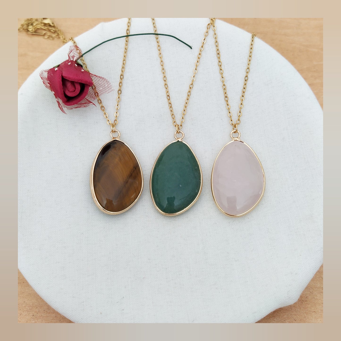 Collar mineral acero