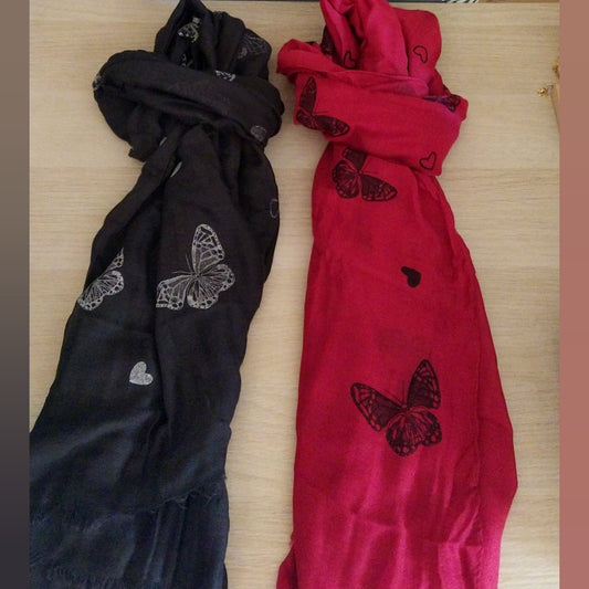 Pañuelo mariposas y corazones