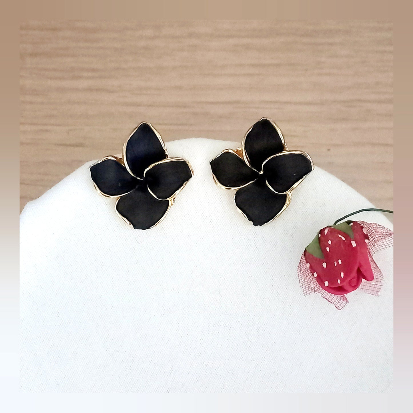 Pendientes Flor Dorada pétalos