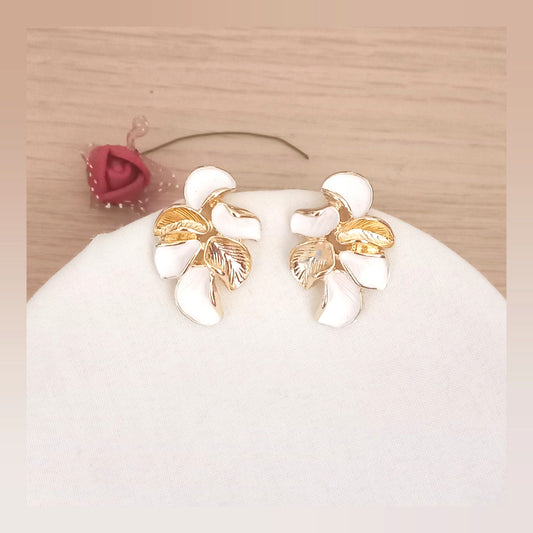 Pendientes Hojas blancas