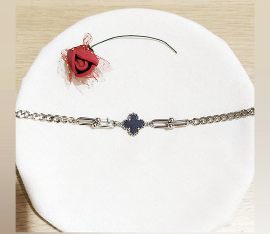 Pulsera Trébol negro acero