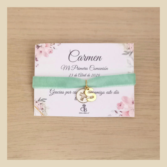 Pulsera terciopelo inicial +cruz nacar