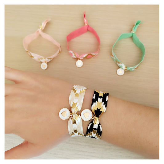 Pulsera moderna corazón dorado + inicial