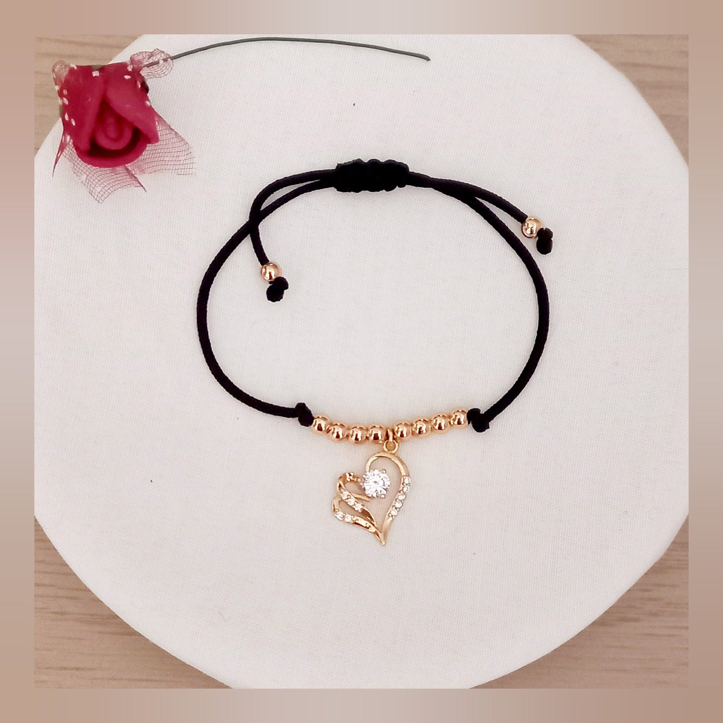 Pulsera cuerda Corazón y bolitas
