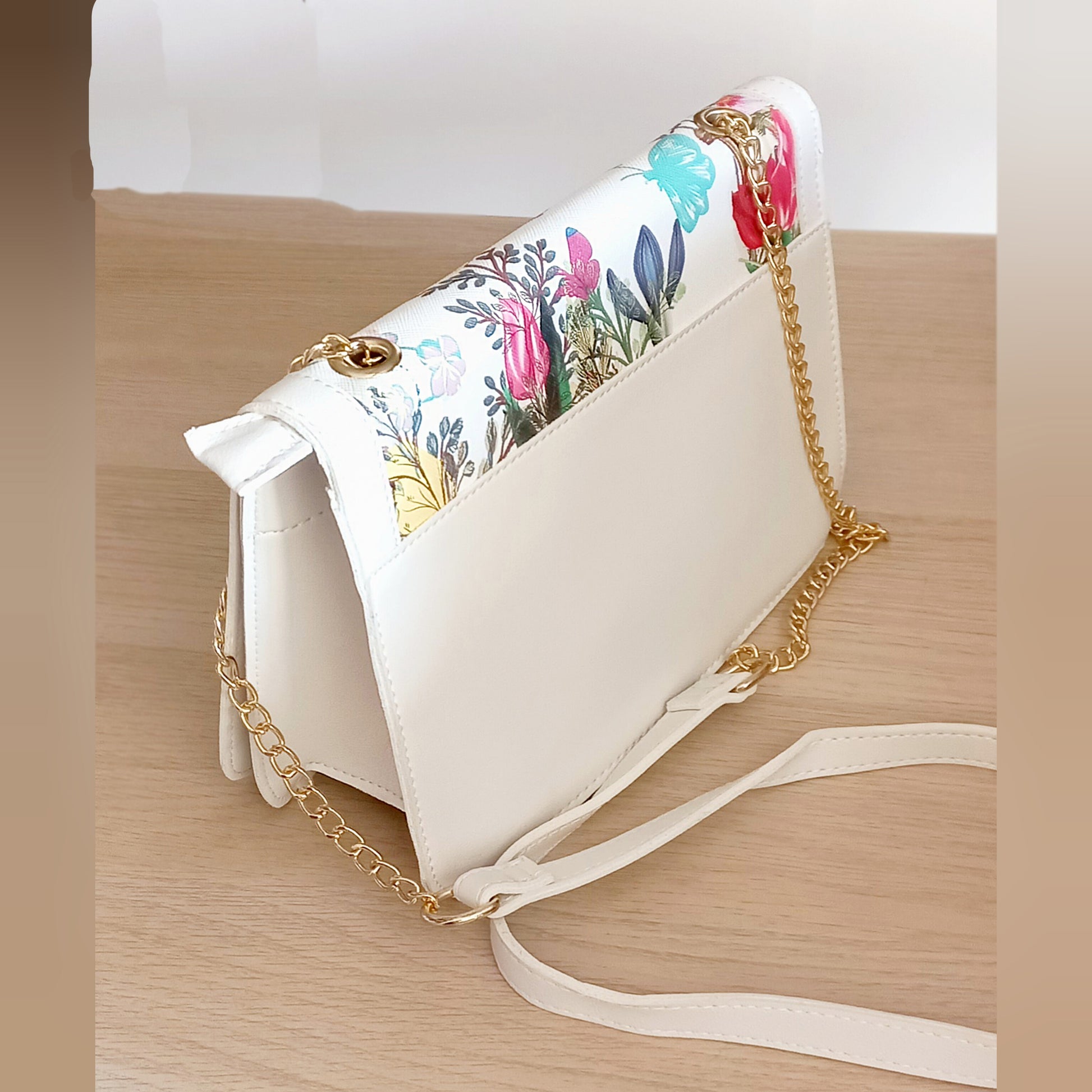 Bolso blanco flores de colores mujer www llabella.es