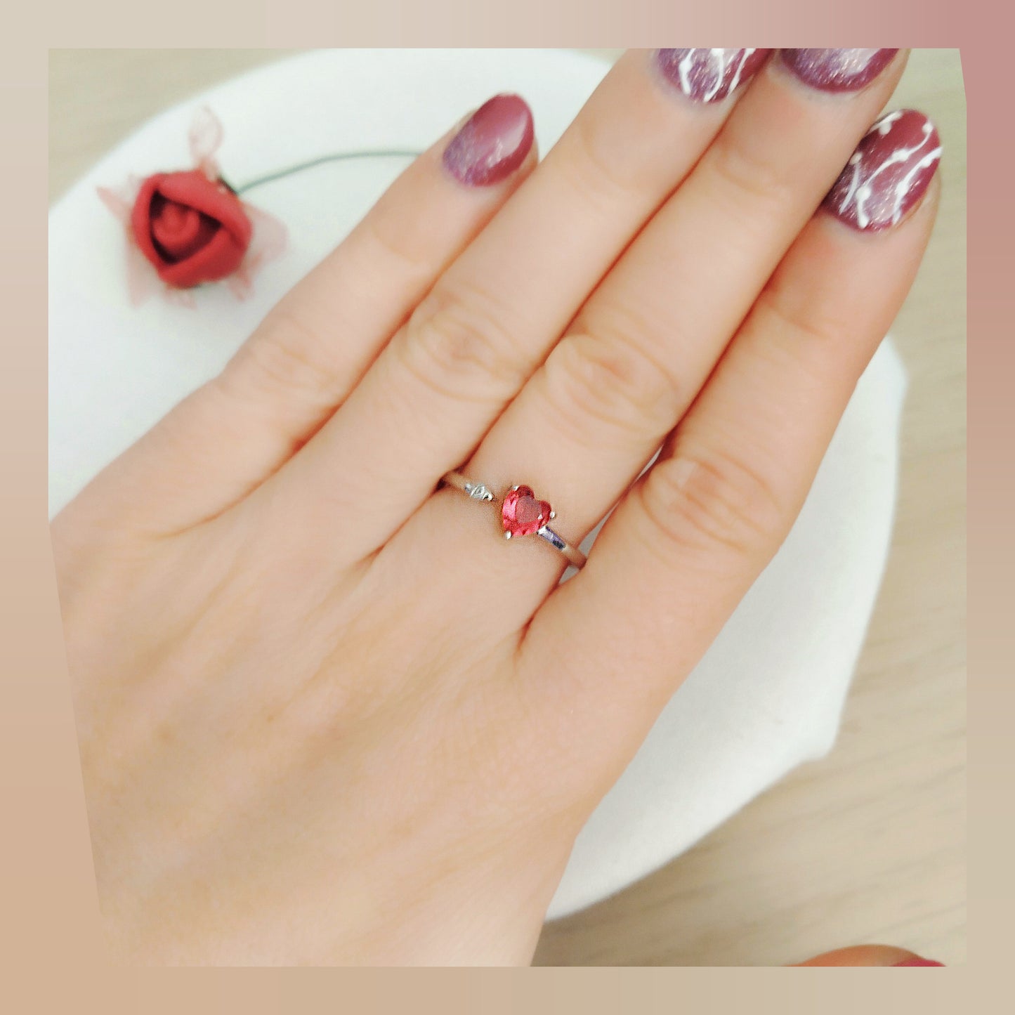 Anillo Corazón rojo plata