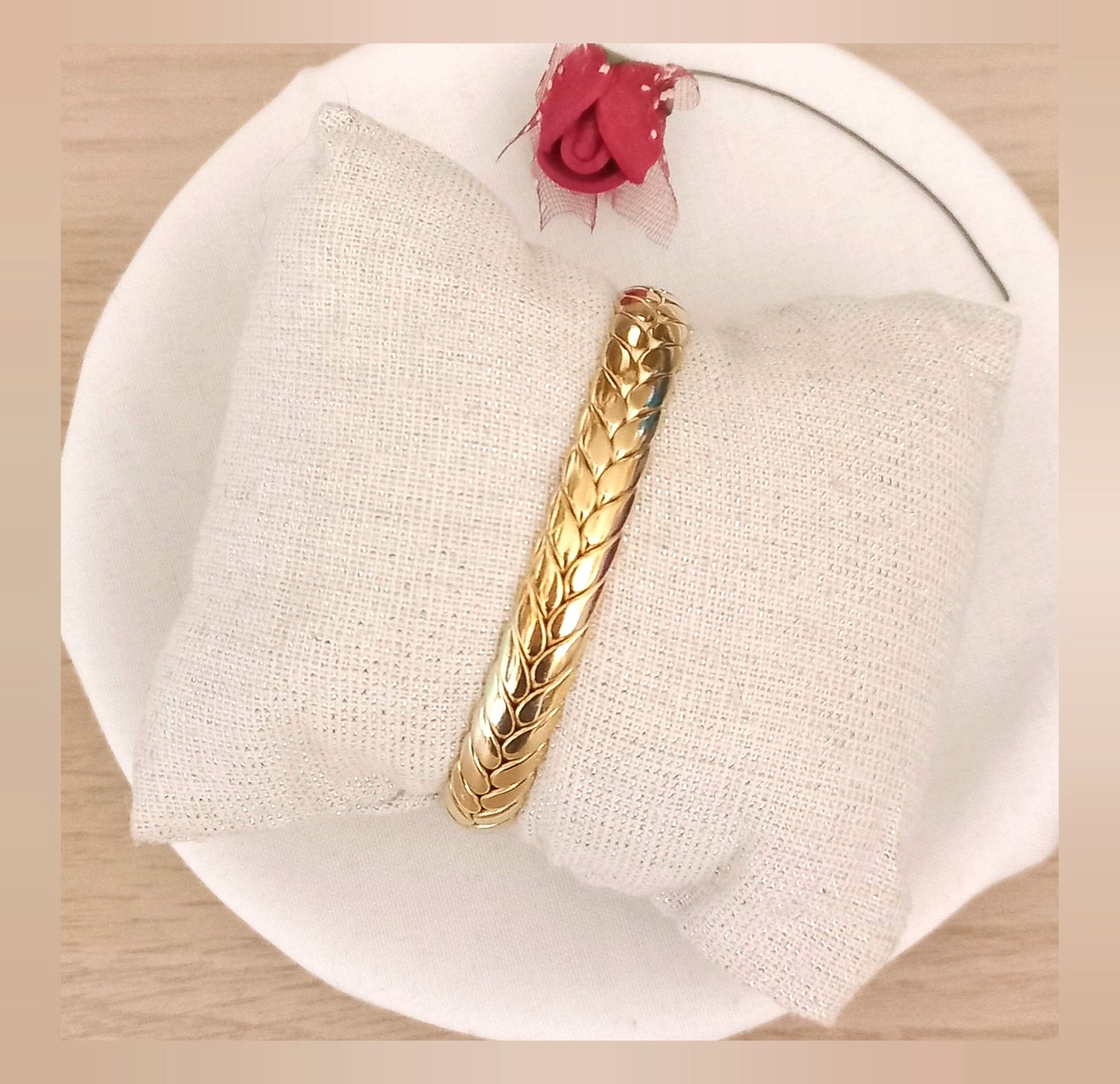 Brazalete rígido Espiga dorado