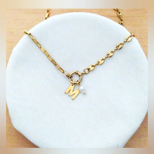 Collar Inicial perla acero