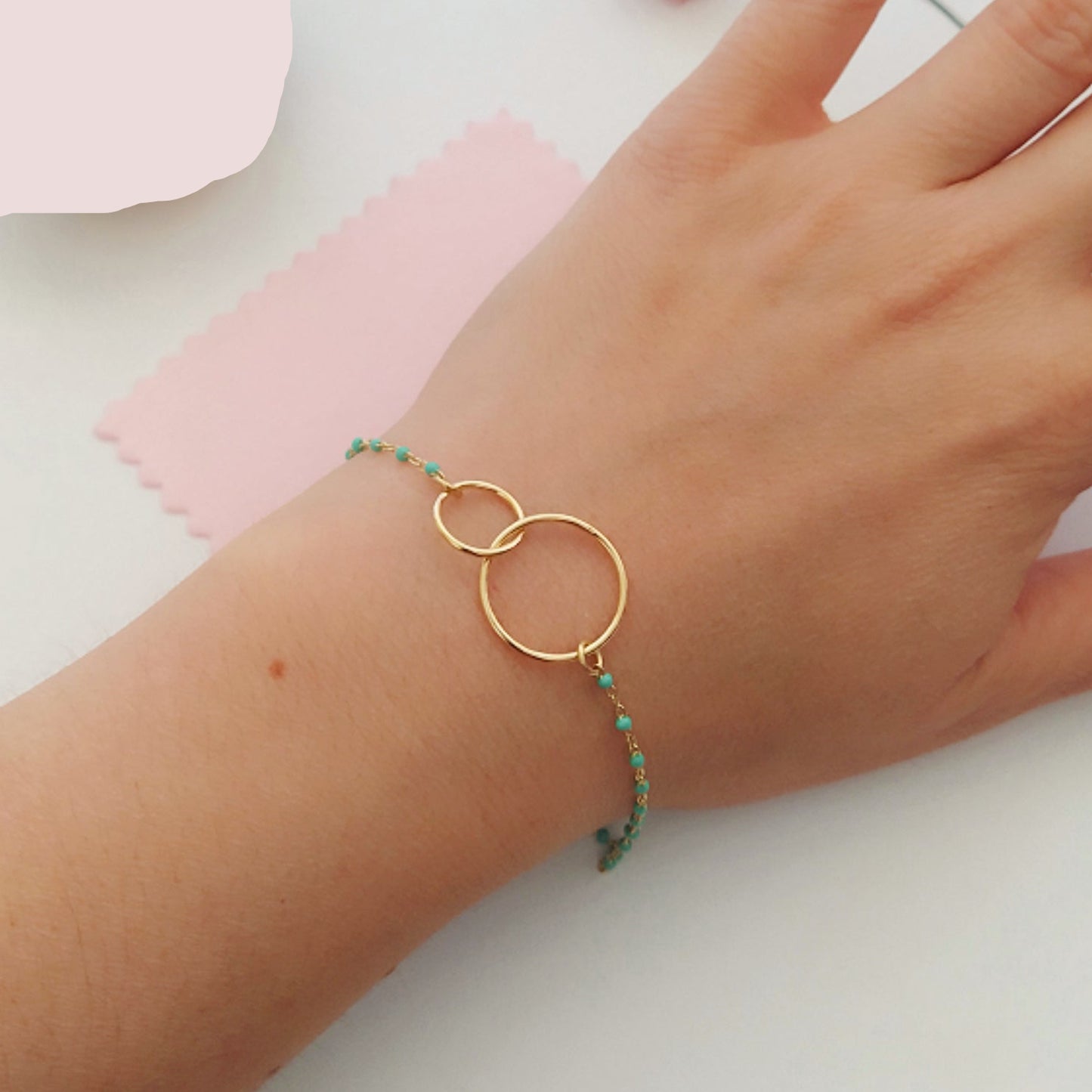 pulsera turquesa circulos plata dorada